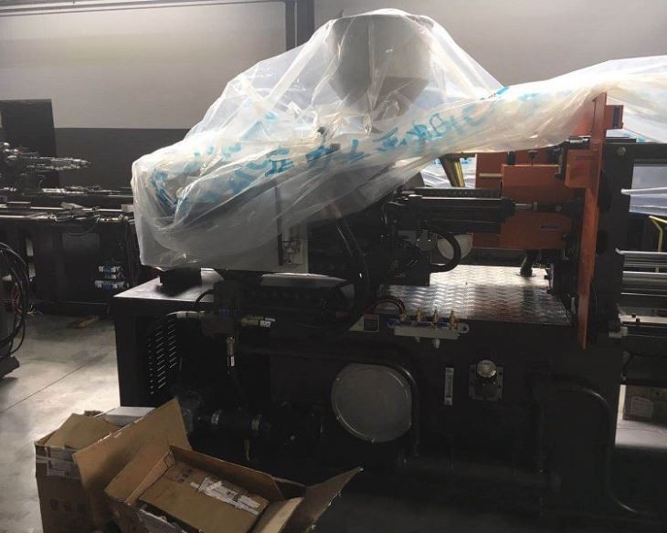 Automatic PET Bottle Preform Injection Moulding Machine4(001)